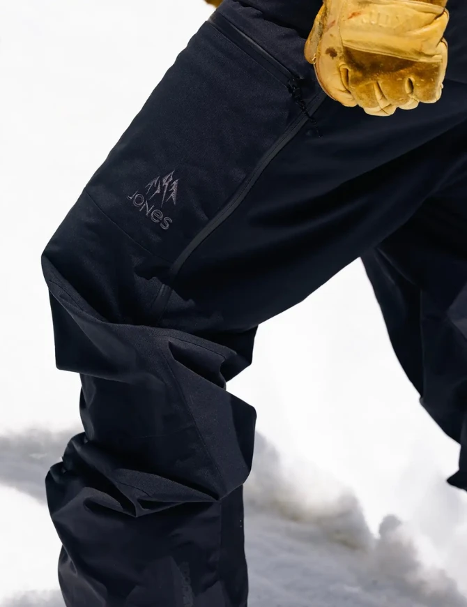 Jones Mtn Surf Men's Bib Pant 2025 | Stealth Black(Jones mtn surf mens bib pant 2025 stealth black) Jones Mtn Surf Men's Bib Pant 2025 | Stealth Black(Jones Mtn Surf Mens Bib Pant 2025 Stealth Black) -Twelve Board Store 49