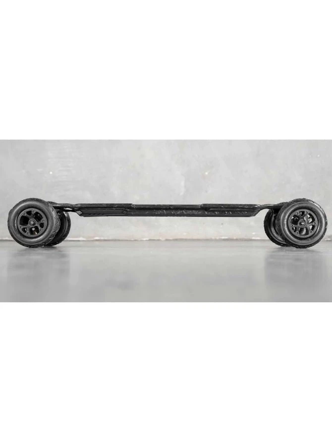 Evolve Diablo Carbon Electric Skateboard | 2in 1(Evolve diablo carbon electric skateboard 2 in 1) Evolve Diablo Carbon Electric Skateboard | 2in 1(Evolve Diablo Carbon Electric Skateboard 2 In 1) -Twelve Board Store carbon1 1