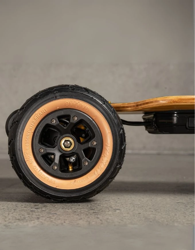 Evolve Fusion Bamboo Electric Skateboard(Evolve fusion bamboo electric skateboard) Evolve Fusion Bamboo Electric Skateboard(Evolve Fusion Bamboo Electric Skateboard) -Twelve Board Store fusionweb6