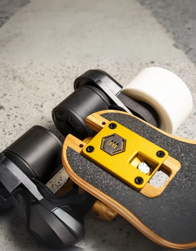 Evolve Fusion Bamboo Electric Skateboard(Evolve fusion bamboo electric skateboard) Evolve Fusion Bamboo Electric Skateboard(Evolve Fusion Bamboo Electric Skateboard) -Twelve Board Store fusionweb7