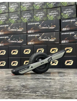 ONEwheel GT Electric Skateboard(Onewheel Gt Electric Skateboard) -Twelve Board Store gtact3